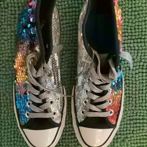 Sneakers used size 8 in men’s size 10 women’s grea